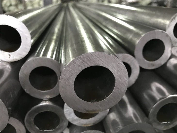 JIS-G-3445-STKM-SEAMLESS-Kohlenstoff-Stahl-Pipe.Webp